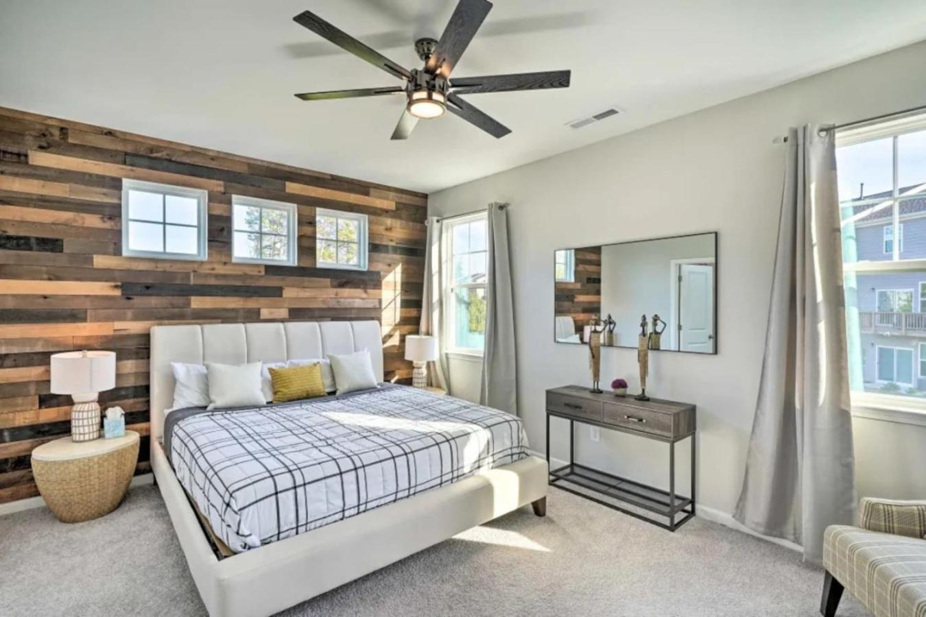 The Villas Buckingham 10 Mins To Rdu Airport Duke Downtown Durham Eksteriør bilde