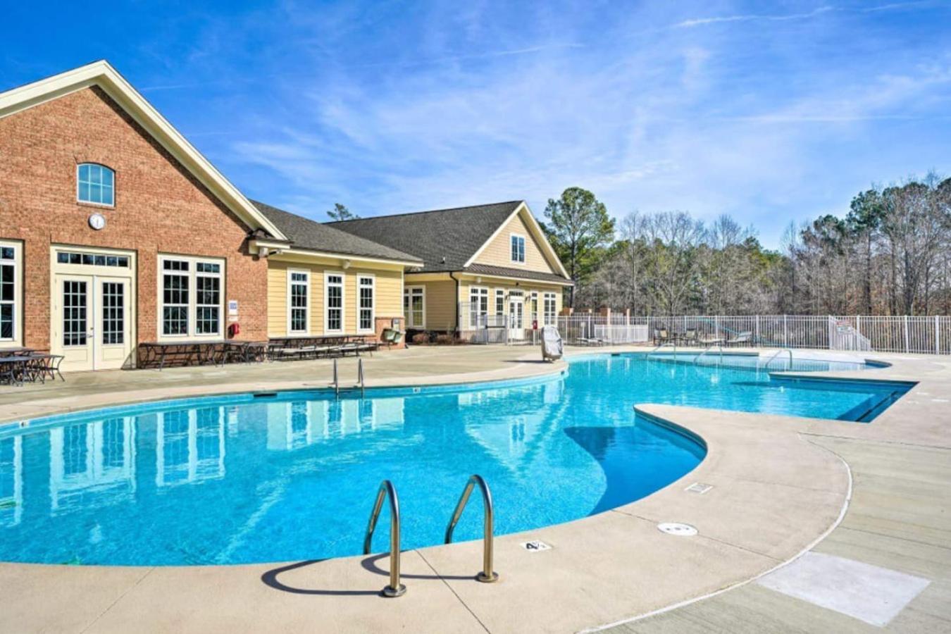 The Villas Buckingham 10 Mins To Rdu Airport Duke Downtown Durham Eksteriør bilde
