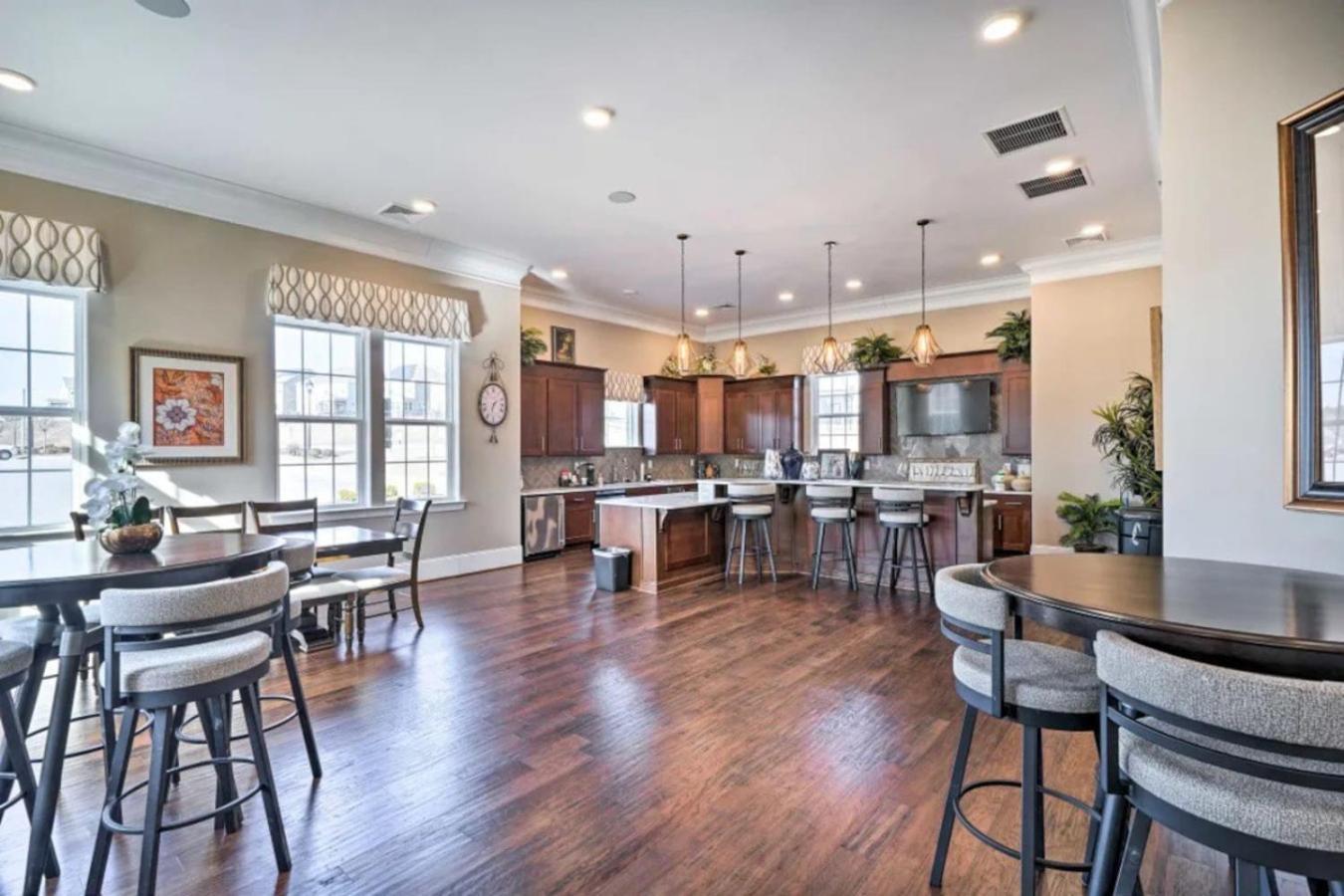The Villas Buckingham 10 Mins To Rdu Airport Duke Downtown Durham Eksteriør bilde