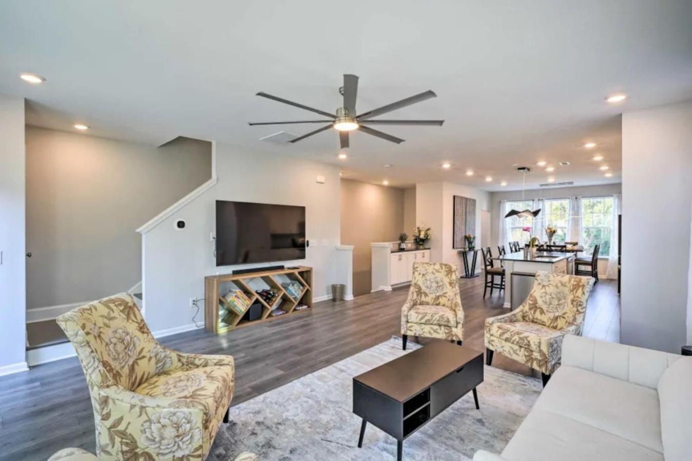 The Villas Buckingham 10 Mins To Rdu Airport Duke Downtown Durham Eksteriør bilde