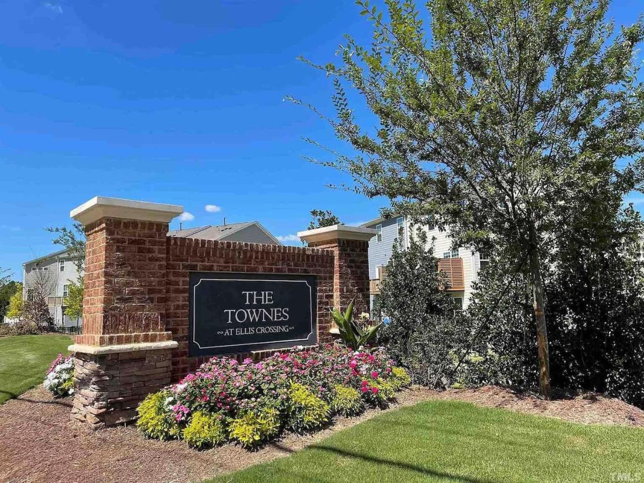 The Villas Buckingham 10 Mins To Rdu Airport Duke Downtown Durham Eksteriør bilde