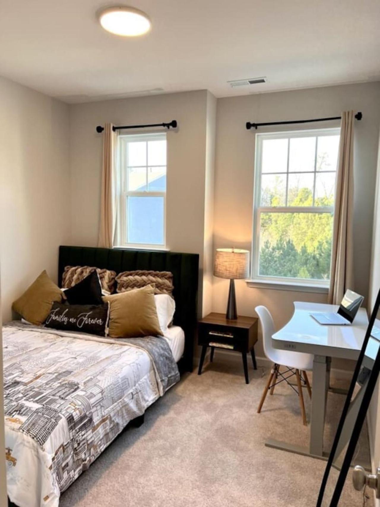 The Villas Buckingham 10 Mins To Rdu Airport Duke Downtown Durham Eksteriør bilde